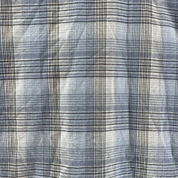 FUBU Shirt Mens Large Blue Plaid Short Sleeve Button Up Hip Hop Streetwear Logo - Picture 11 of 12